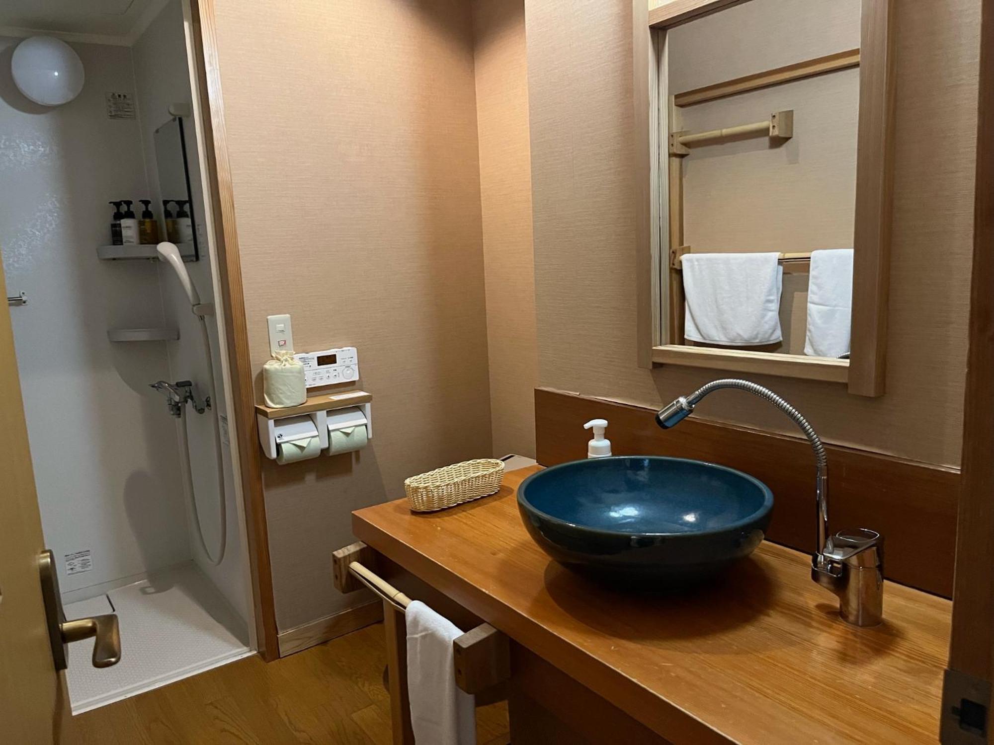 Miyama Ouan Kyoritsu Resort Takayama  Luaran gambar Bathroom in a hotel