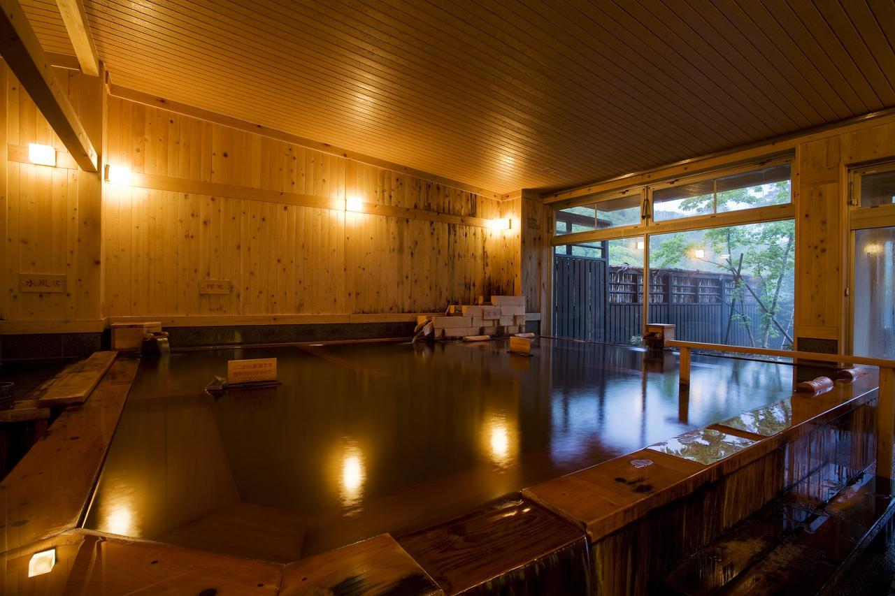 Miyama Ouan Kyoritsu Resort Takayama  Luaran gambar A traditional onsen